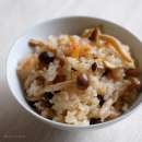 しめじと人参のバター醤油炊き込みご飯。安く節約できて、その上カンタン美味しい優秀レシピ